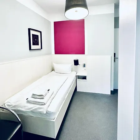 Отель Brinckmansdorf 3*