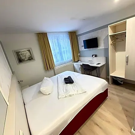 Brinckmansdorf 3*